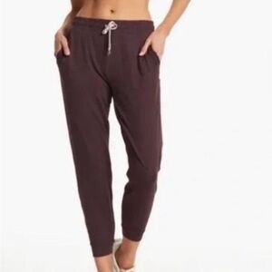 Vuori Women's Dark Brown Joggers